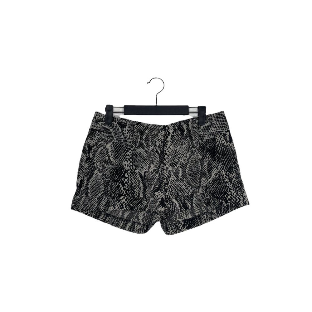 ✨BOGO FREE✨ Express Women's Size 2 Snake Print Shorts